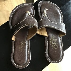 KINO..made in KEY WEST cute sandals good shape 7